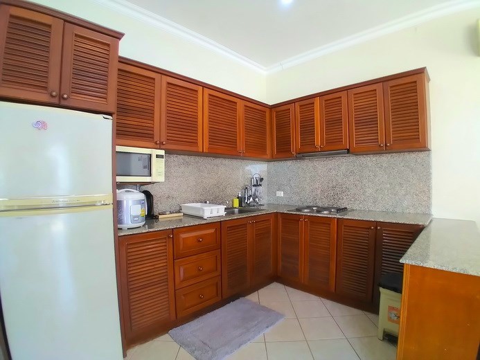 House for rent Jomtien showing the kitchen 