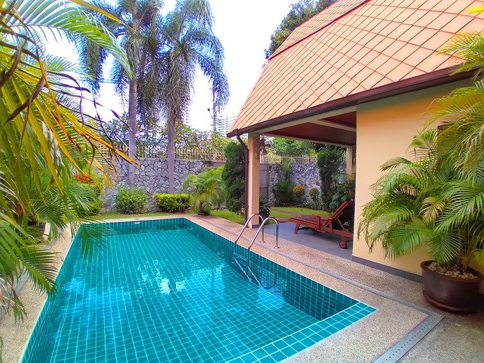 House for rent Jomtien showing the pool and covered terrace House for rent Jomtien showing the pool and covered terrace