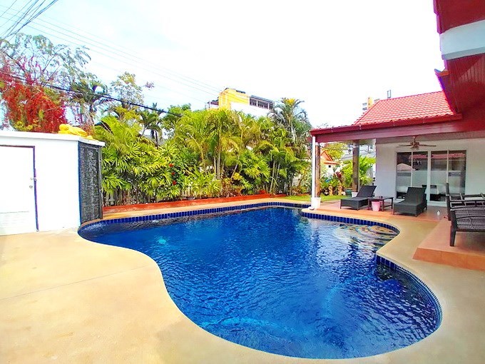 House for rent Jomtien showing the private pool House for rent Jomtien showing the private pool