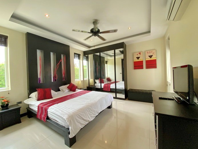 House for rent Mabprachan Pattaya showing the fourth bedroom 