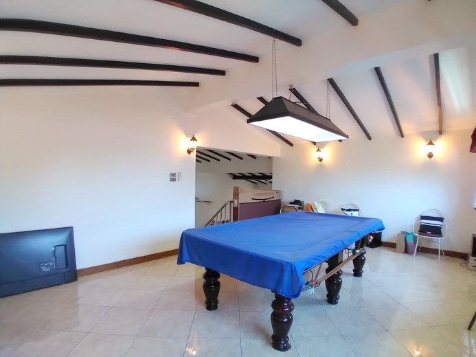 House for rent Mabprachan Pattaya showing the mezzanine floor House for rent Mabprachan Pattaya showing the mezzanine floor