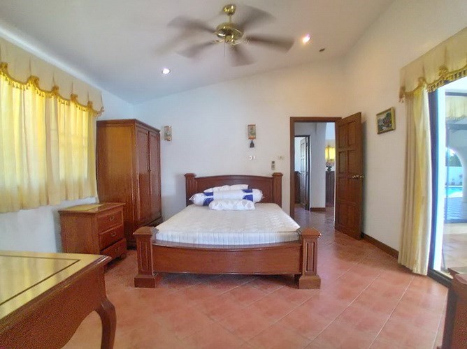 House for rent Mabprachan Pattaya showing the second bedroom House for rent Mabprachan Pattaya showing the second bedroom