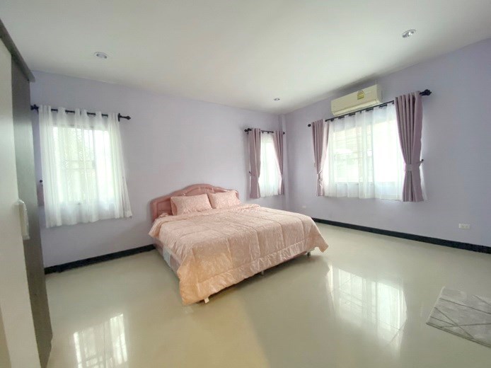 House for rent Mabprachan Pattaya showing the second bedroom House for rent Mabprachan Pattaya showing the second bedroom