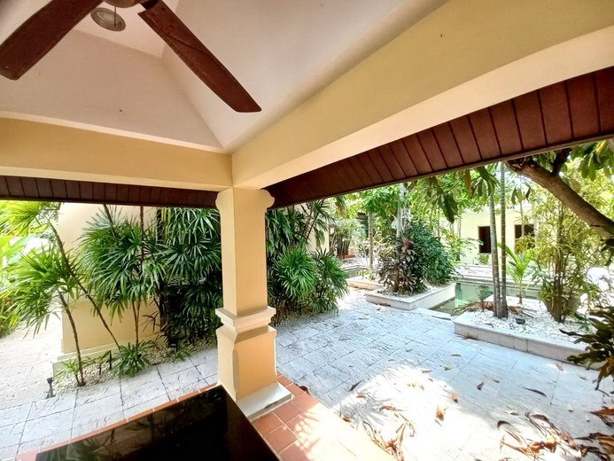 House for rent Na Jomtien showing the sala