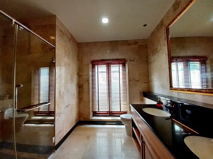 House for rent Na Jomtien showing the second bathroom House for rent Na Jomtien showing the second bathroom