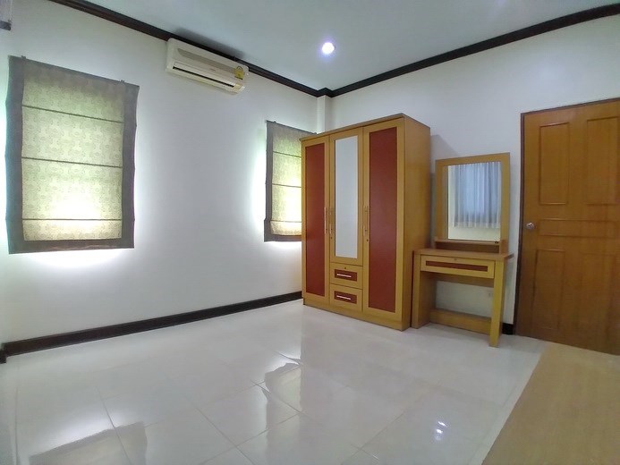 House for Rent East Pattaya showing the second bedroom furniture 