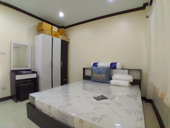 House for Rent East Pattaya showing the third bedroom with furniture 