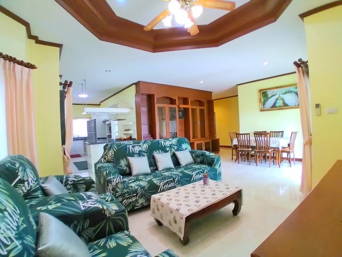 House for rent North Pattaya showing the open plan concept House for rent North Pattaya showing the open plan concept