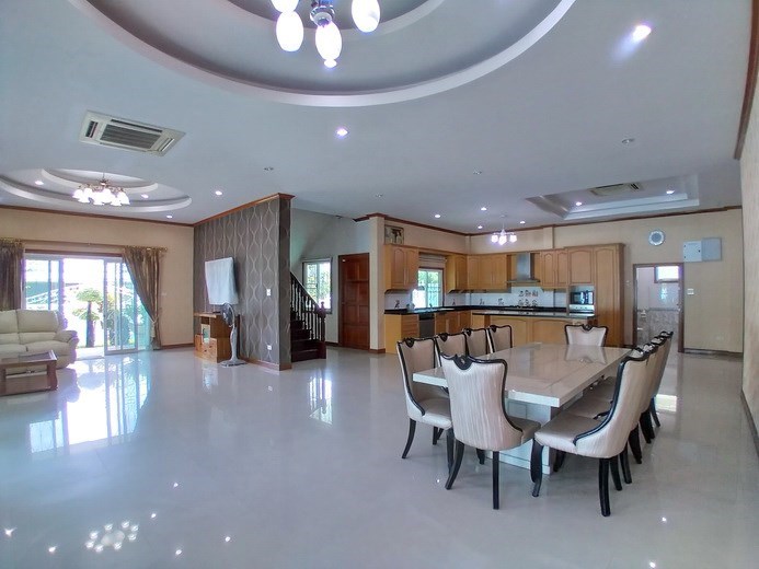 House for rent North Pattaya showing the open plan concept House for rent North Pattaya showing the open plan concept