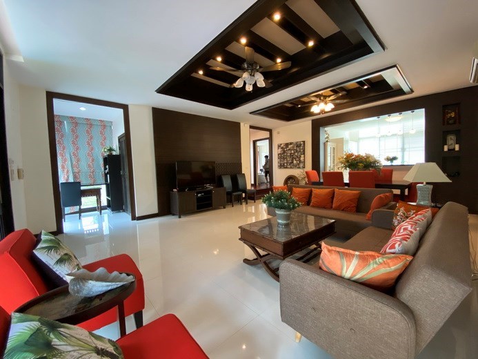 House for rent Pattaya Mabprachan showing the open plan concept 