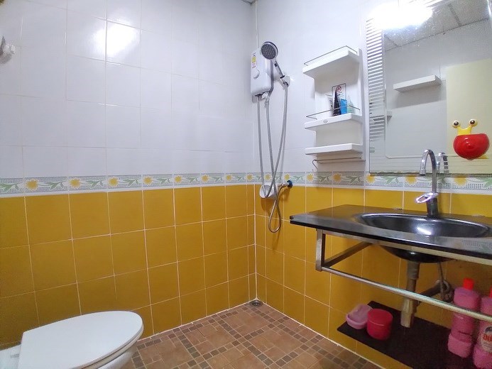 House for rent Pattaya showing the second bathroom House for rent Pattaya showing the second bathroom