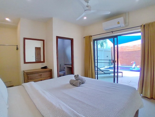 House for rent Pratumnak Hill showing the third bedroom suite House for rent Pratumnak Hill showing the third bedroom suite
