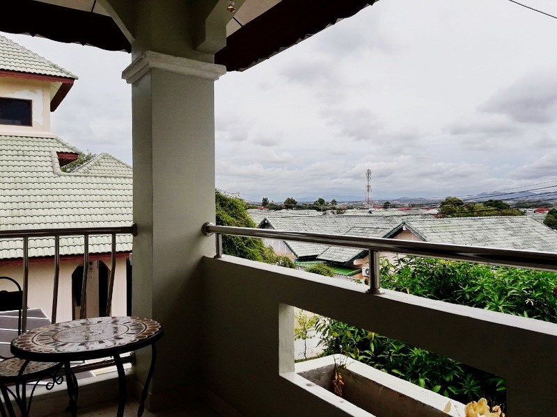House for rent East Pattaya showing the balcony House for rent East Pattaya showing the balcony
