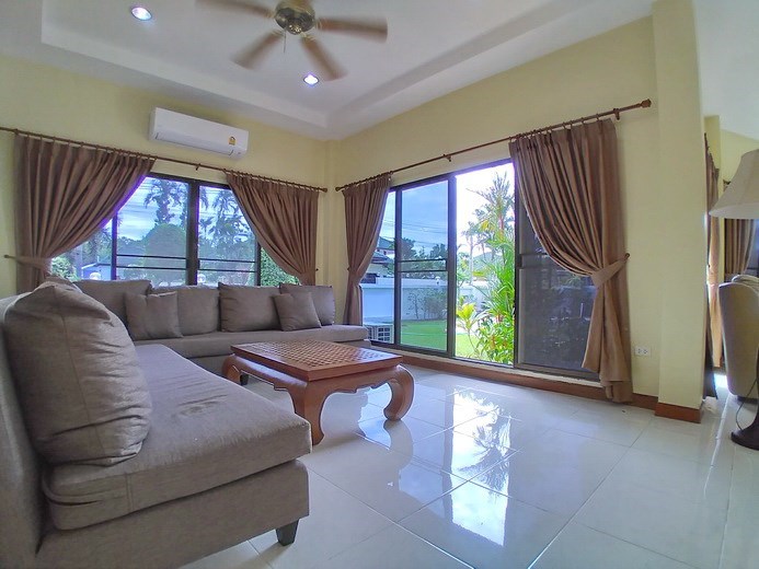 House for rent East Pattaya showing the first living area House for rent East Pattaya showing the first living area