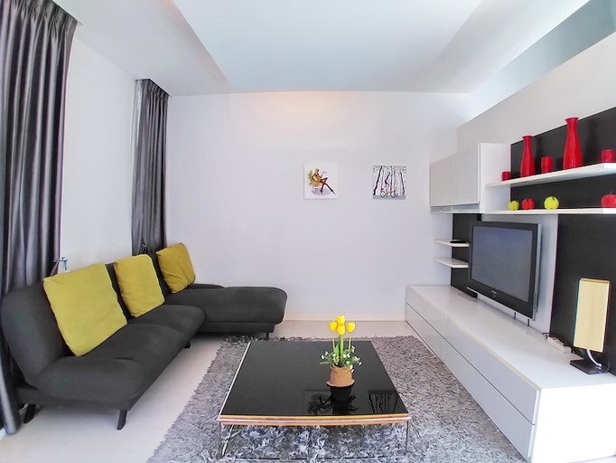 House for rent East Pattaya showing the living area House for rent East Pattaya showing the living area