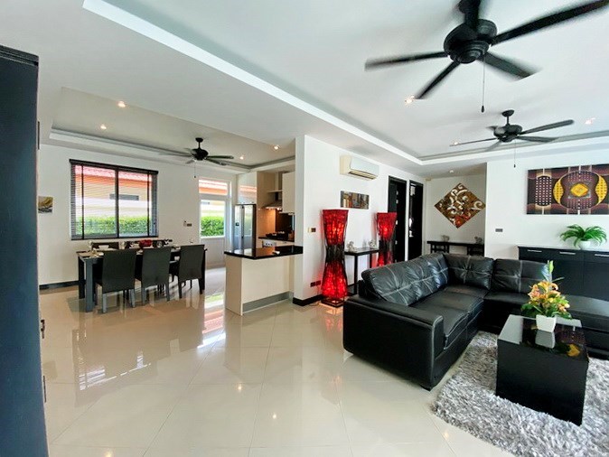 House for rent East Pattaya showing the open plan concept 