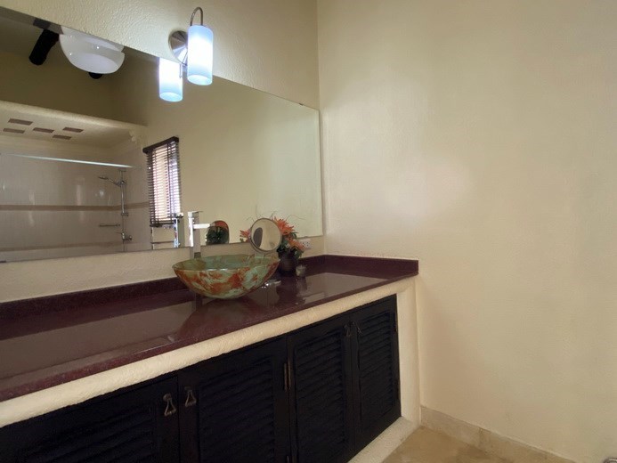 House for rent East Pattaya showing the second bathroom 