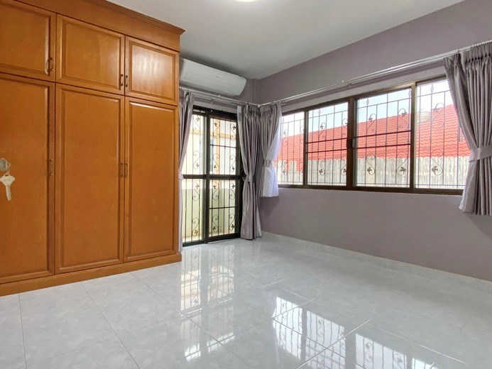 House for sale East Pattaya showing the third bedroom 