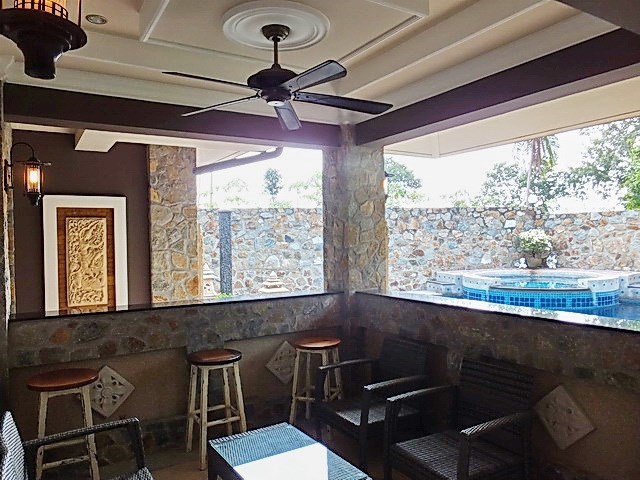 House for rent Nongplalai Pattaya showing the covered terrace