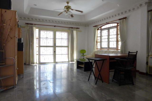 House For Rent Pattaya showing the office area House For Rent Pattaya showing the office area