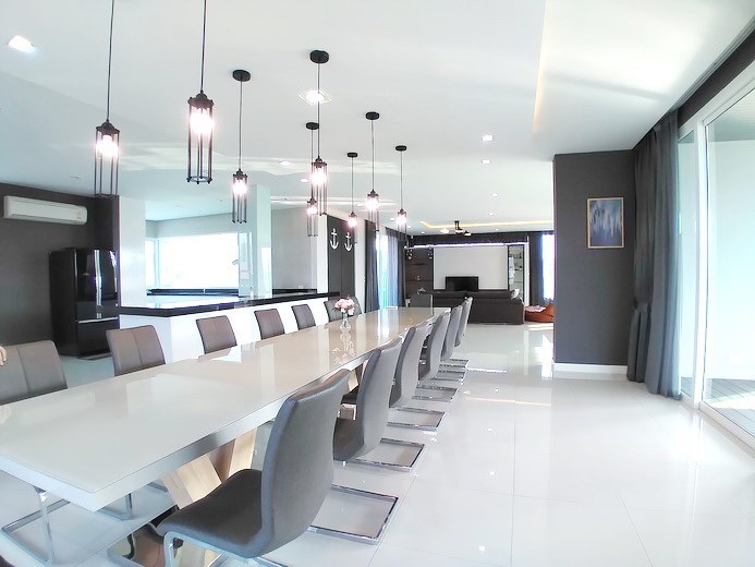 House for sale East Pattaya showing the open plan concept House for sale East Pattaya showing the open plan concept