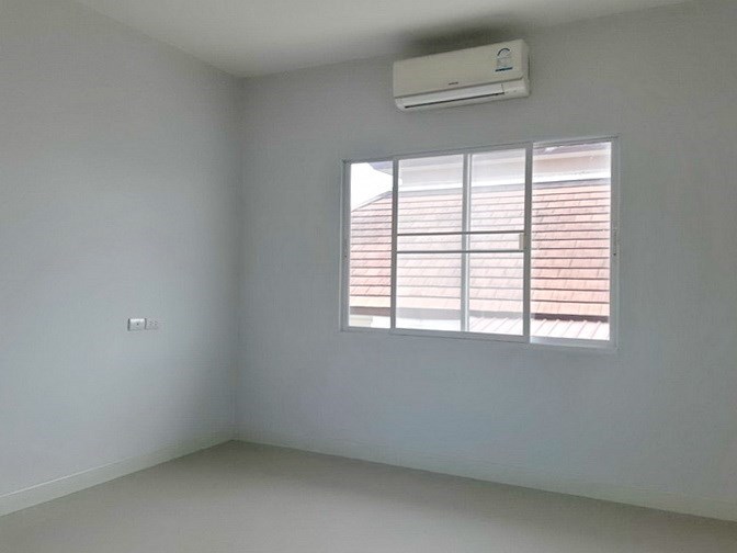 House for sale East Pattaya showing the second bedroom House for sale East Pattaya showing the second bedroom