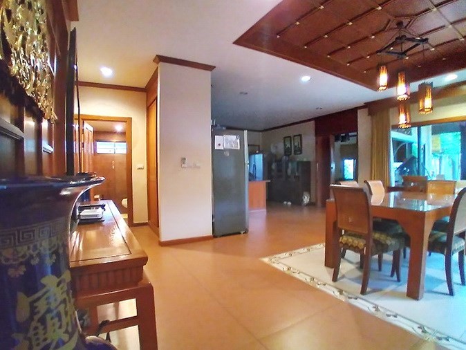 House for sale Huay Yai Pattaya showing the open plan concept House for sale Huay Yai Pattaya showing the open plan concept