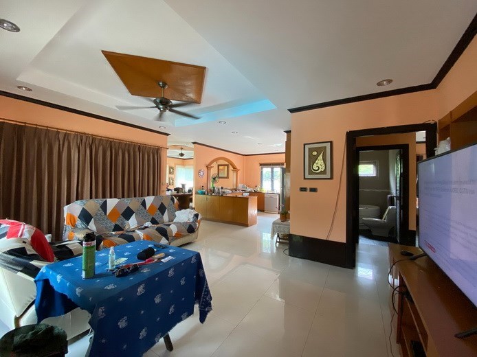 House for sale Huay Yai Pattaya showing the open plan concept House for sale Huay Yai Pattaya showing the open plan concept
