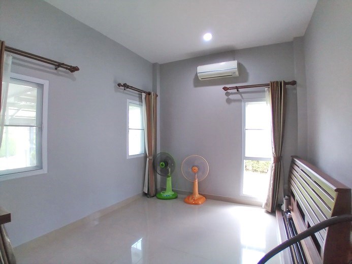 House for sale Huay Yai Pattaya showing the third bedroom 