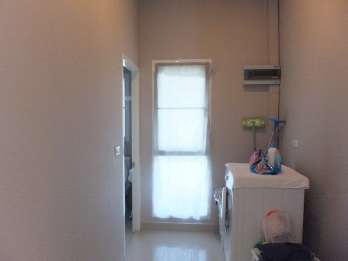 House for sale Huay Yai Pattaya showing the utility area and second bathroom 
