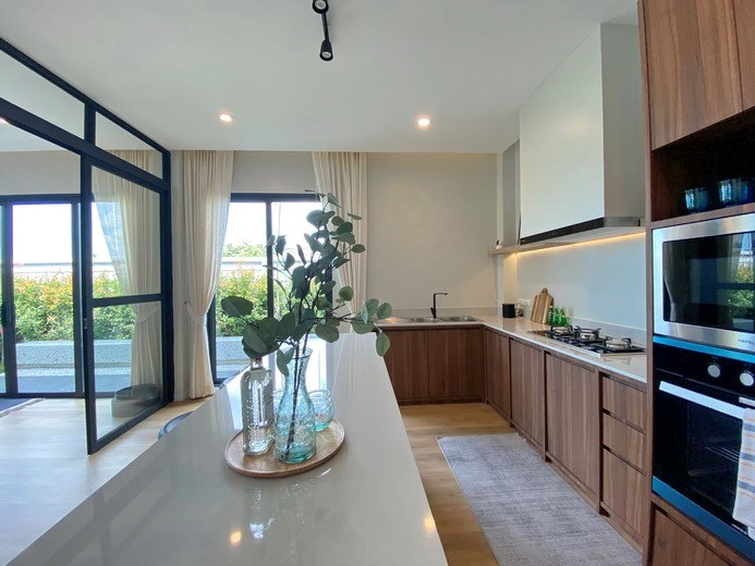 House for sale Huay Yai showing the kitchen