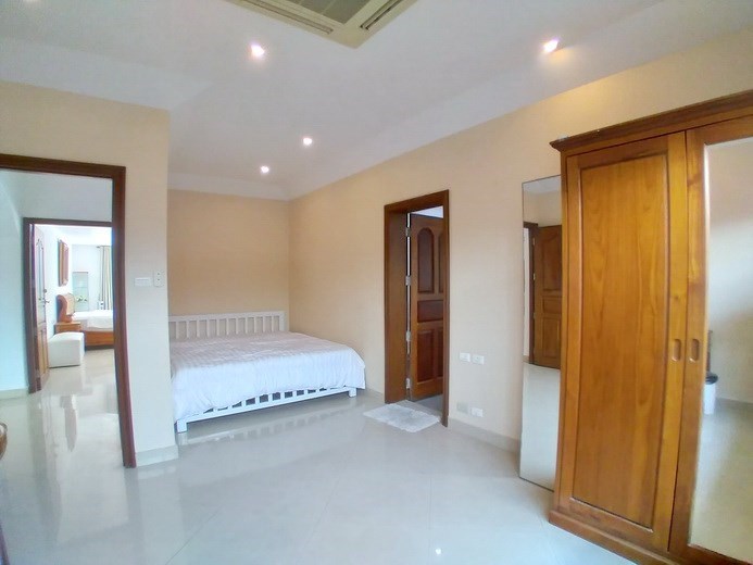 House for sale Jomtien Park Villas showing the third bedroom House for sale Jomtien Park Villas showing the third bedroom