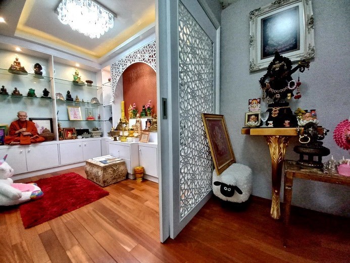 House for sale Pattaya showing the prayer room House for sale Pattaya showing the prayer room