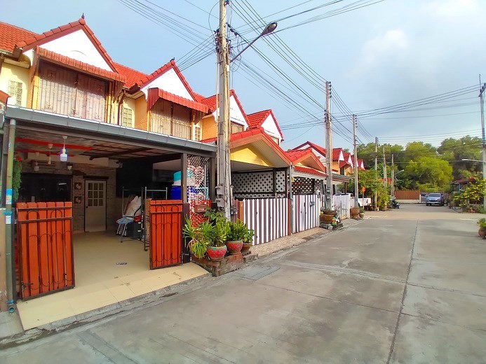 House for sale Pattaya showing the house House for sale Pattaya showing the house