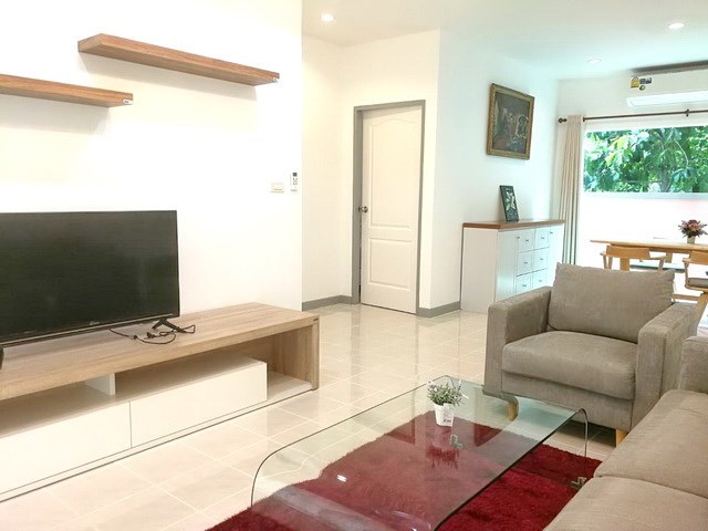 House for sale Pattaya showing the living room House for sale Pattaya showing the living room