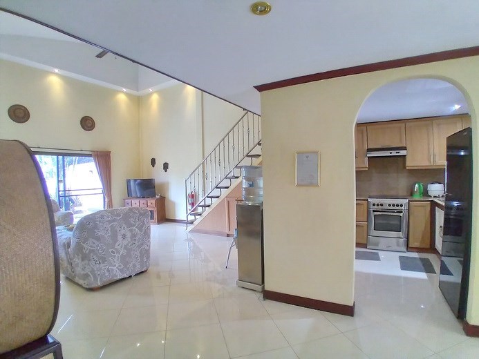 House for sale Pattaya showing the open plan concept 