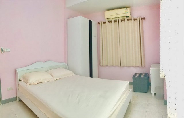 House for sale Pattaya showing the third bedroom House for sale Pattaya showing the third bedroom