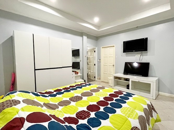 House for sale Pratumnak Pattaya showing the fifth bedroom House for sale Pratumnak Pattaya showing the fifth bedroom