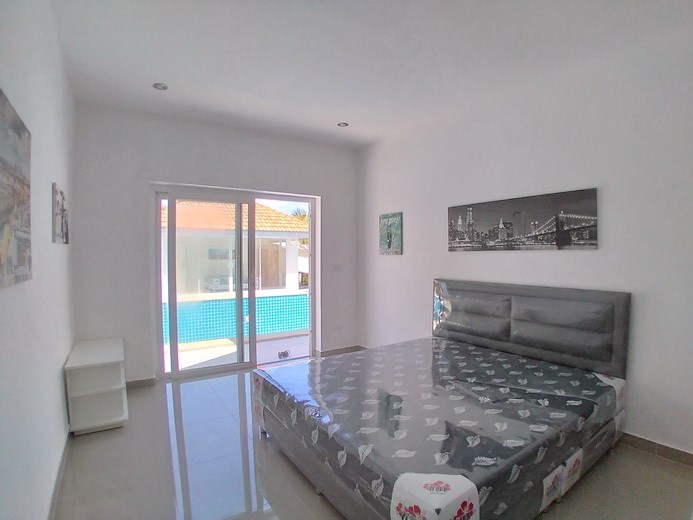 House for sale Pratumnak Pattaya showing the second guest bedroom pool view 