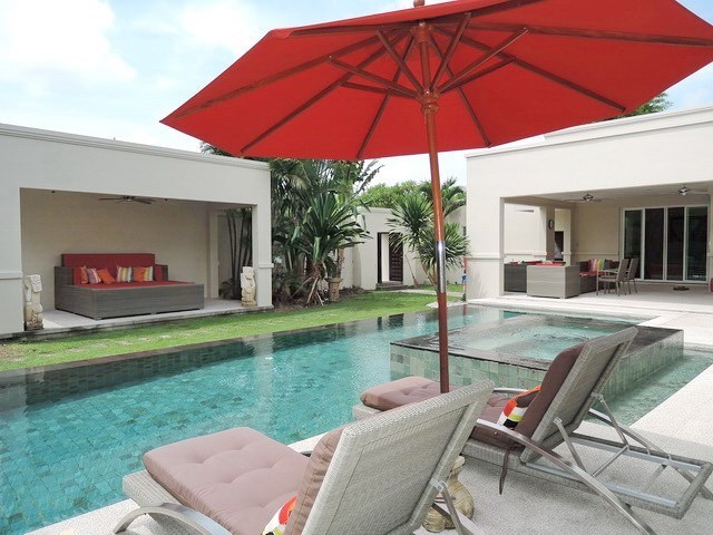 House for sale The Vineyard Pattaya showing the terraces and Sala House for sale The Vineyard Pattaya showing the terraces and Sala