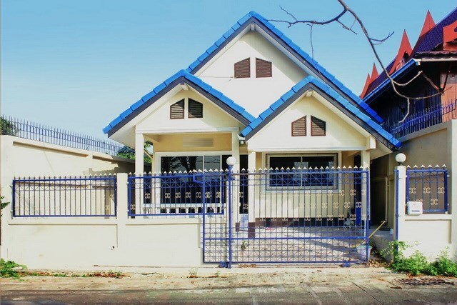 House for sale WongAmat Pattaya showing the house