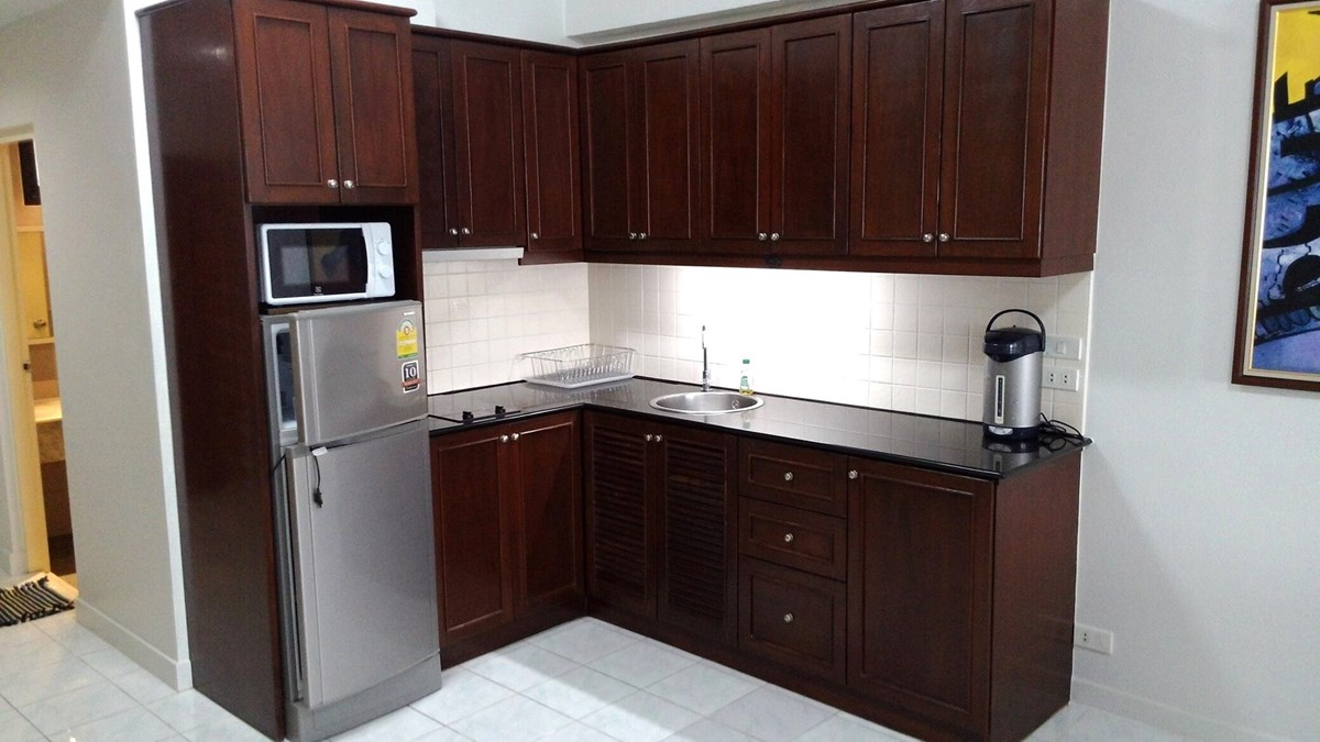 Condominium for rent Jomtien showing the kitchen