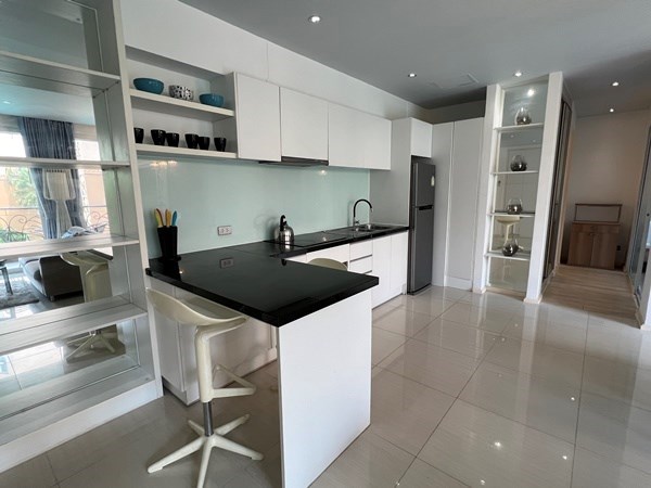 Condo for rent Jomtien Pattaya showing the kitchen
