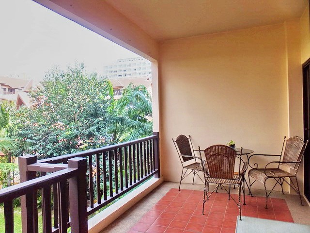 Condominium for rent Jomtien showing the balcony 