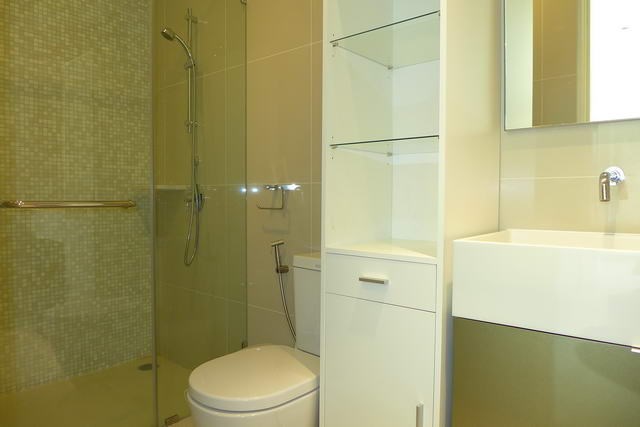 Condominium for rent Jomtien bathroom