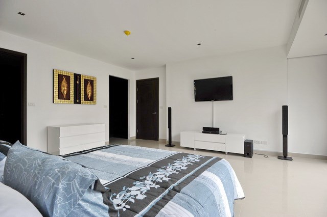 Condominium for rent Jomtien showing the bedroom suite Condominium for rent Jomtien showing the bedroom suite
