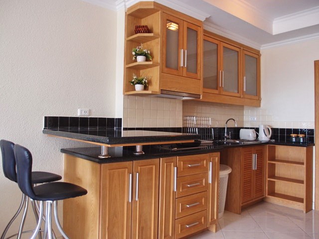 Condominium for rent Jomtien VIEW TALAY 2B showing the dining and kitchen areas Condominium for rent Jomtien VIEW TALAY 2B showing the dining and kitchen areas