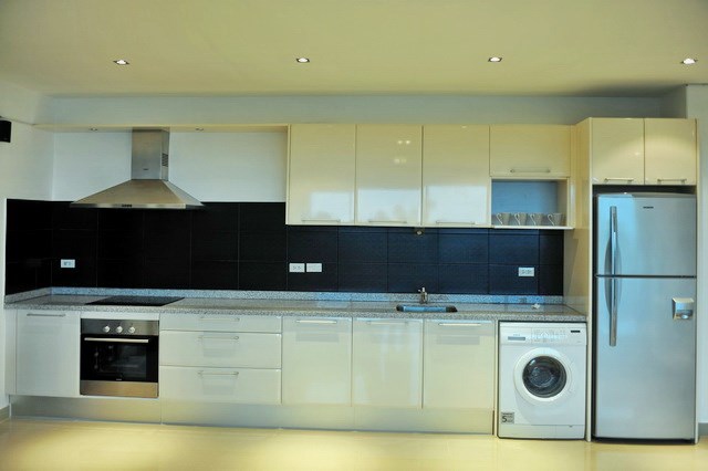 Condominium for rent Jomtien showing the kitchen Condominium for rent Jomtien showing the kitchen