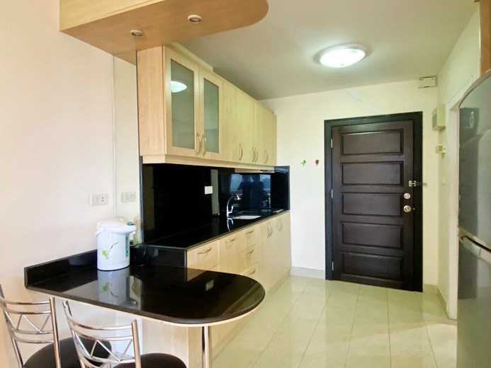 Condominium for Rent Jomtien showing the kitchen