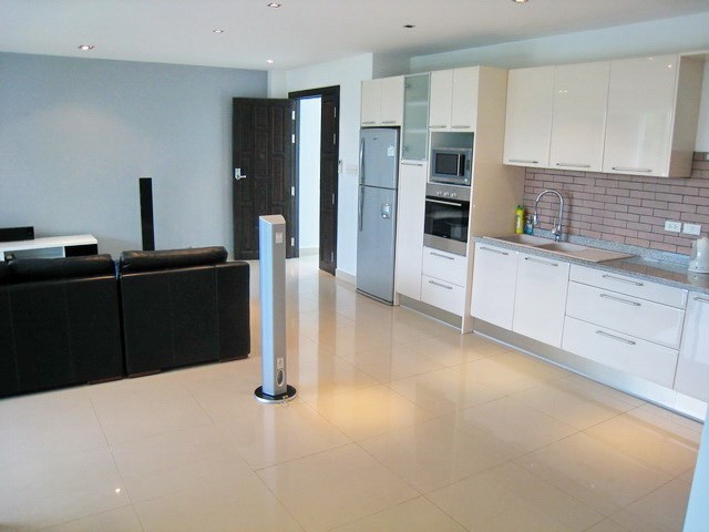 Condominium for rent Jomtien showing the kitchen area Condominium for rent Jomtien showing the kitchen area